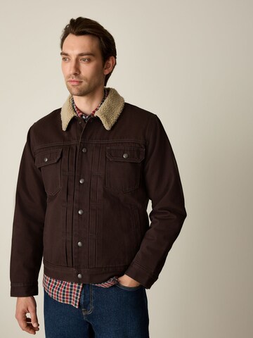 Next Jacke in Braun