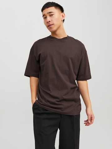 JACK & JONES T-shirt i brun: framsida