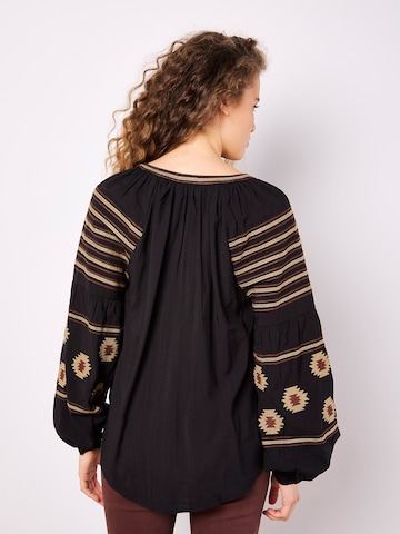 Apricot Blouse 'Aztec Embroidered' in Zwart