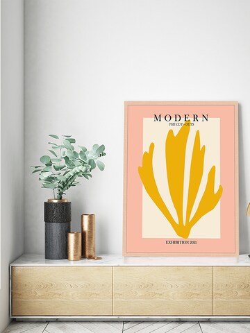 Liv Corday Image 'Minimalism' in Brown