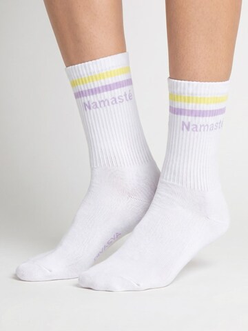 Divasya Socks 'Namasté' in White: front