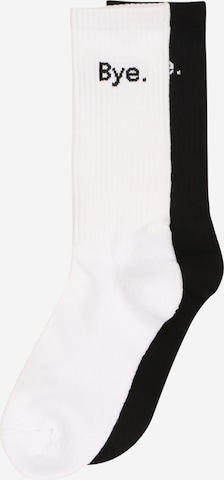 Mister Tee Socks in Black: front
