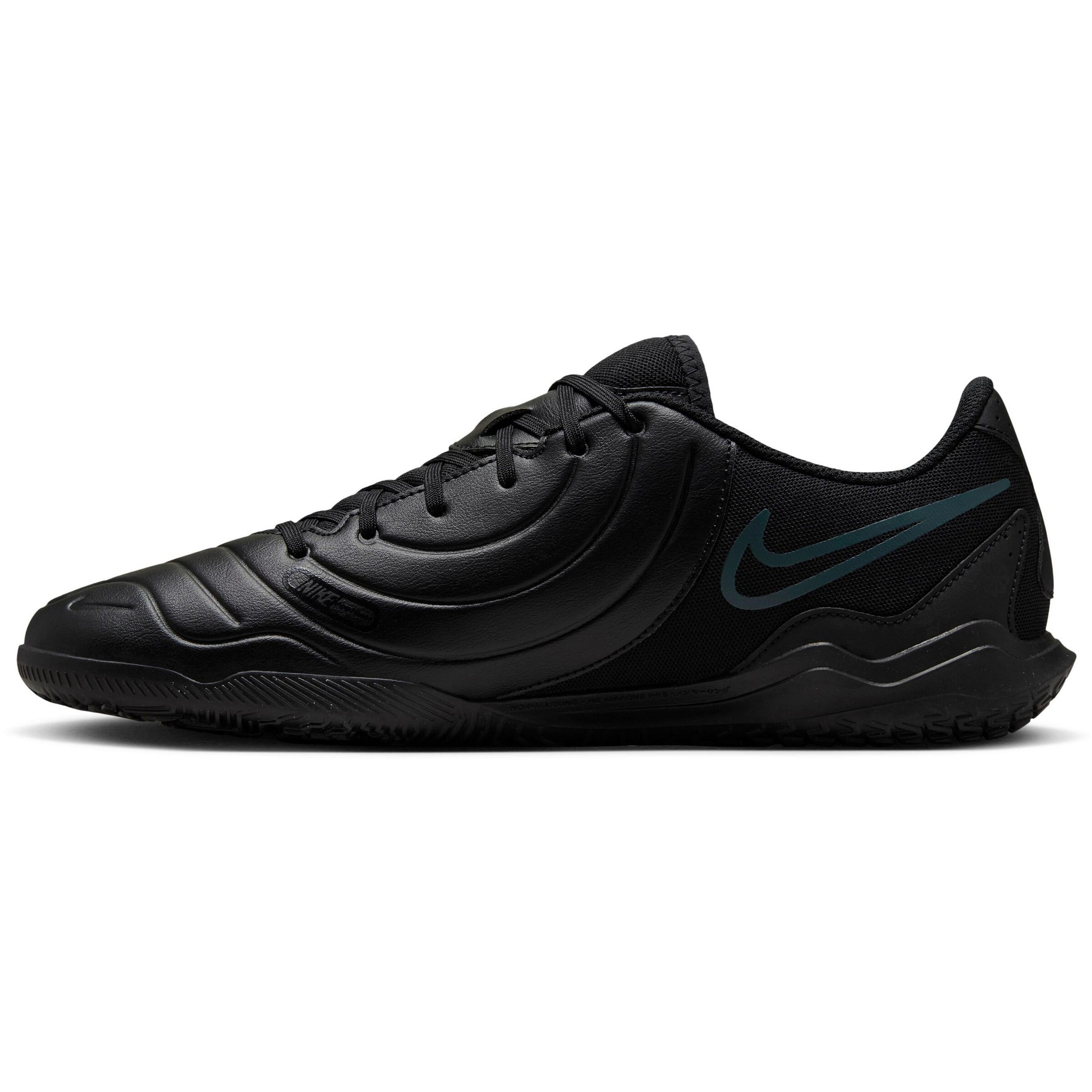 NIKE Soccer Cleats 'Tiempo' in Black