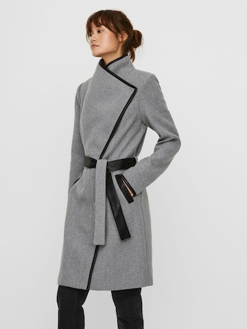 VERO MODA Between-seasons coat in Grey: front