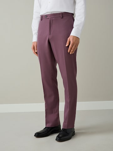 Coupe slim Pantalon à plis Next en violet : devant