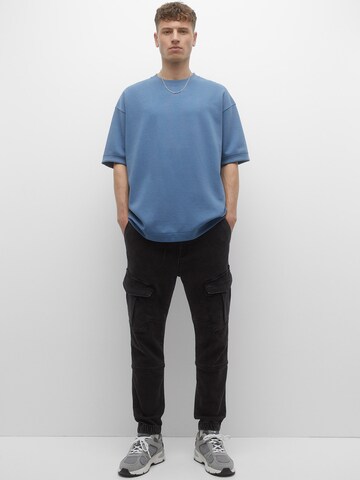 Pull&Bear Tapered Cargo Jeans in Black: front