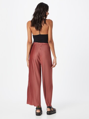 Wide Leg Pantalon 'Juliane' ABOUT YOU en rouge