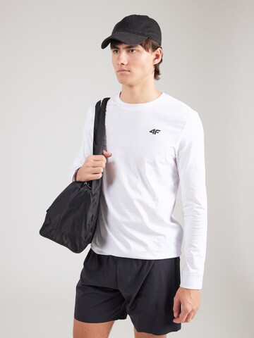 4F Sportshirt in Weiß: Vorderseite