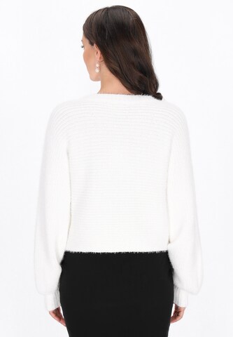 Cardigan Usha en blanc