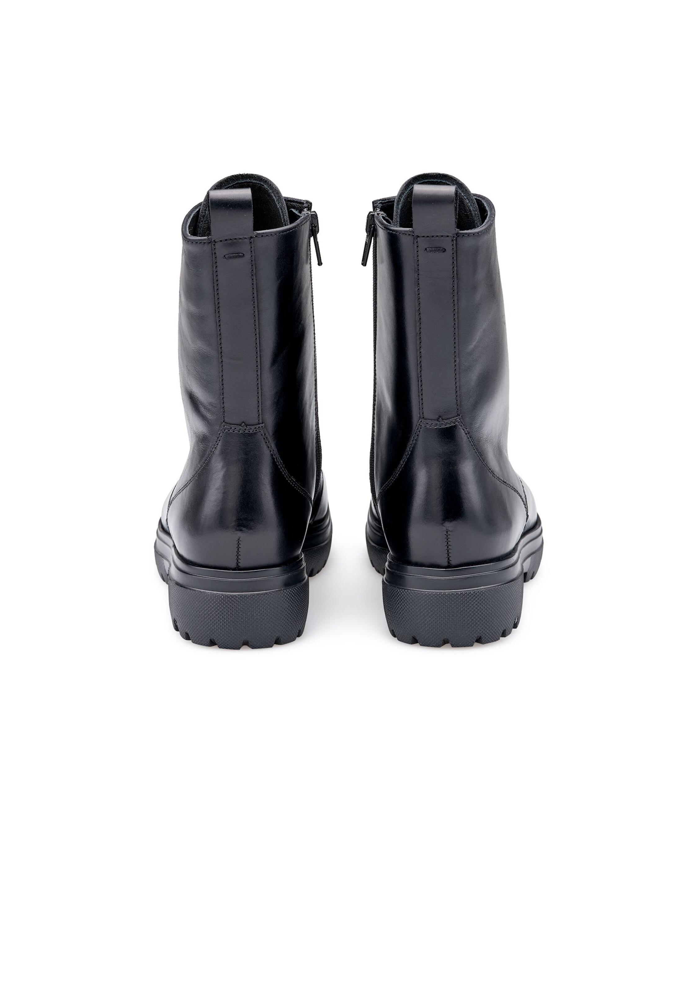 LLOYD Ankle Boots in Black