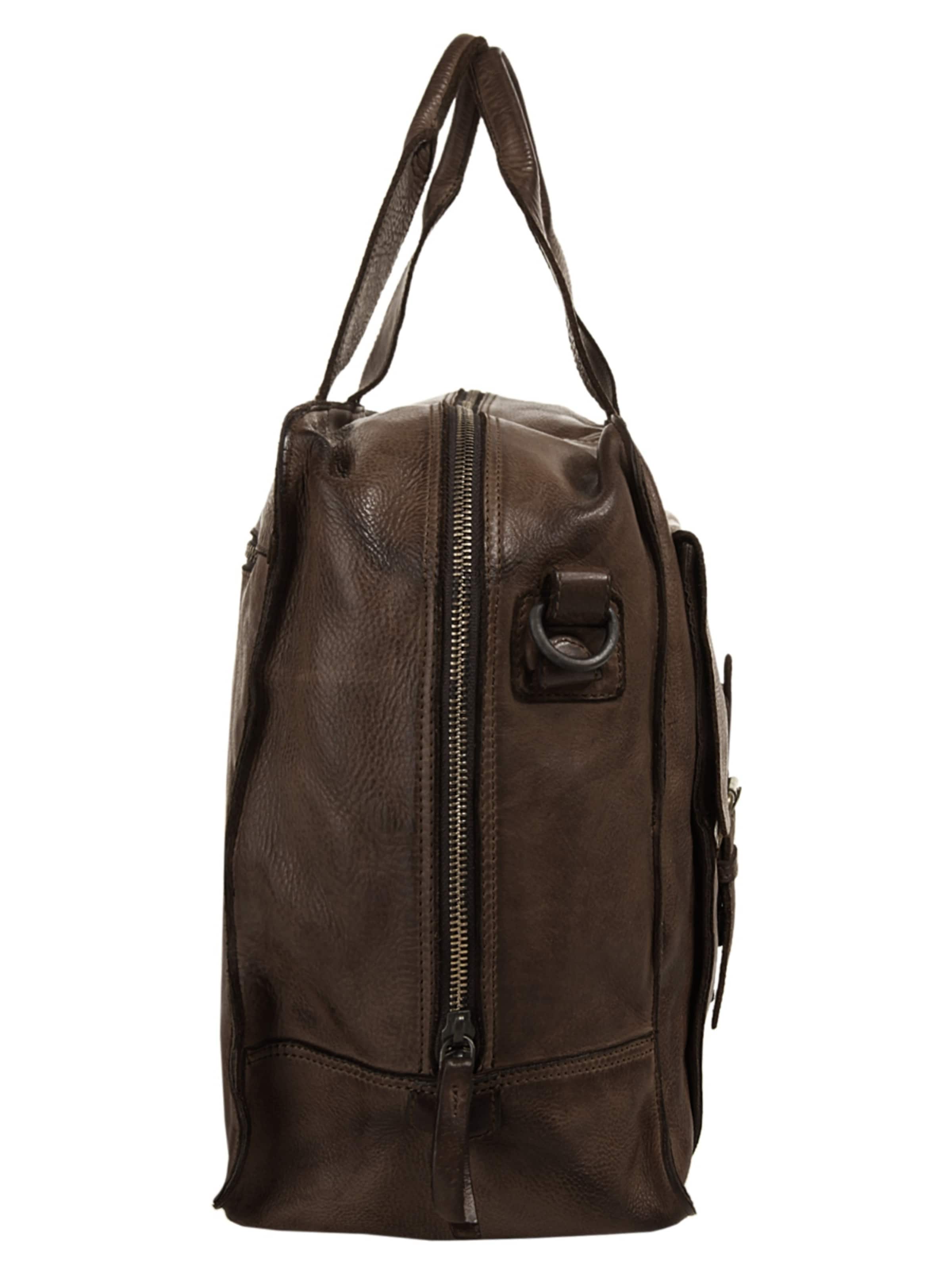 Harold's Travel Bag in Brown