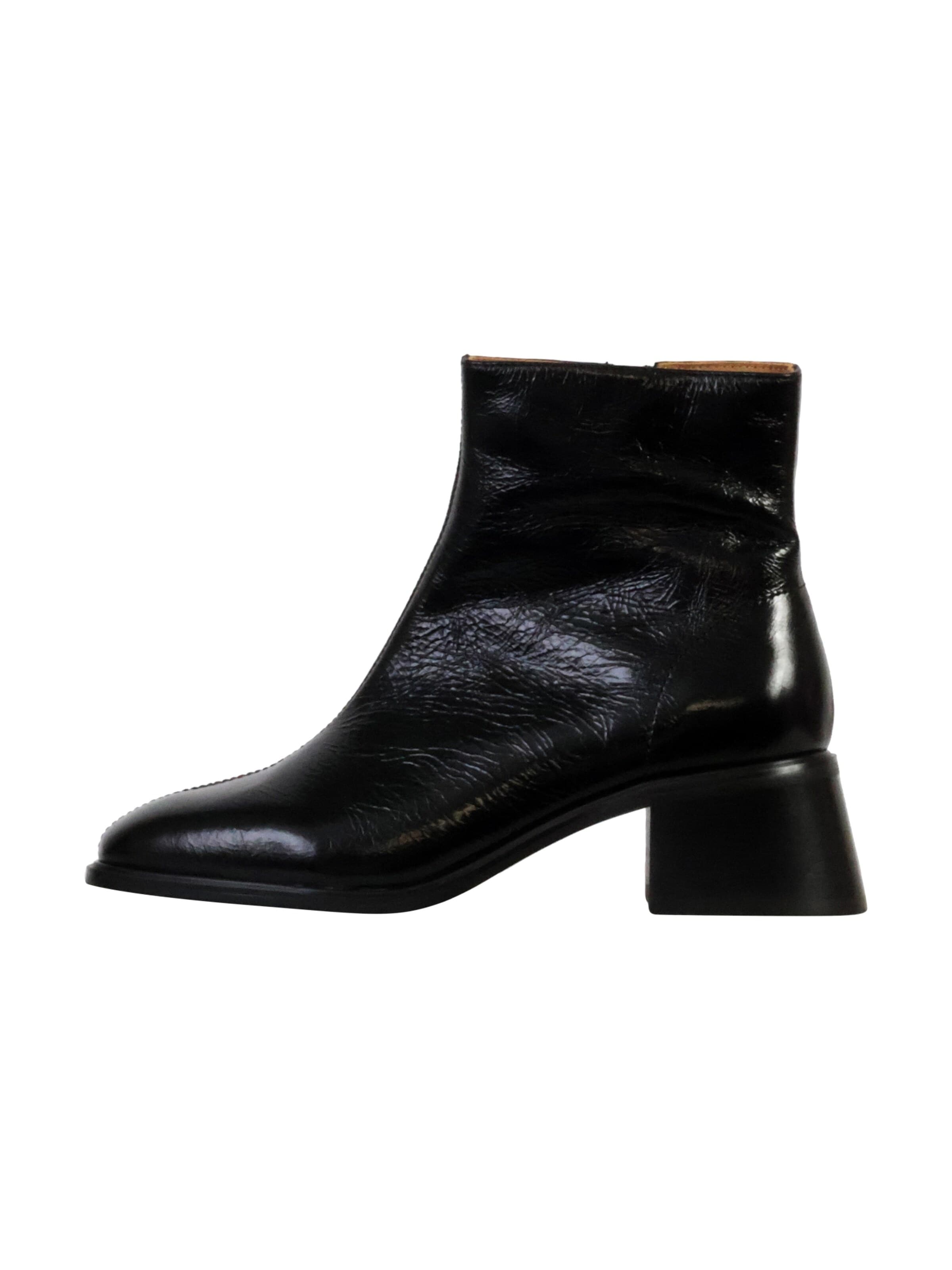 Emilie Karston - Botas de tobillo 'Leder-Stiefeletten mit Absatz „Paris“' en negro: frente