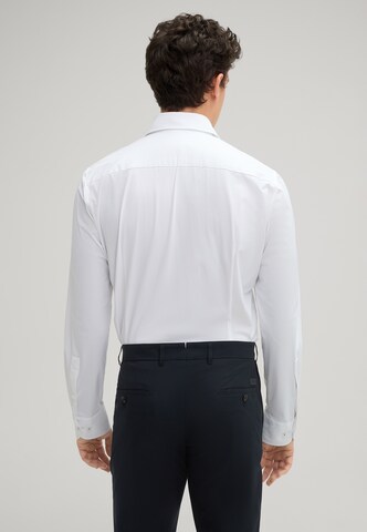 Coupe slim Chemise 'Mika' JOOP! en blanc
