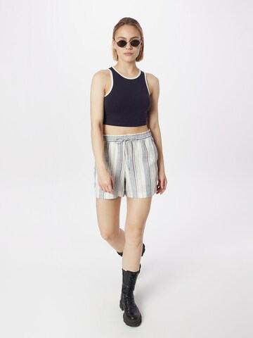 GAP Regular Shorts in Weiß