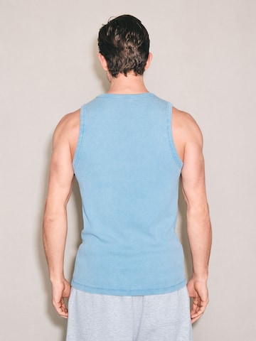 Next - Camiseta en azul