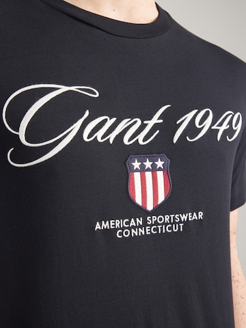 Tricou de la GANT pe negru