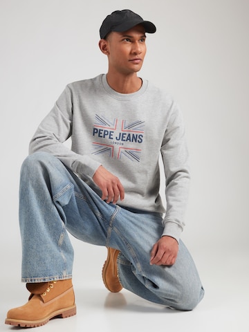 Pepe Jeans Sweatshirt in Grey: front