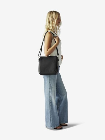 ADAX Crossbody Bag 'Ellinor' in Black: front