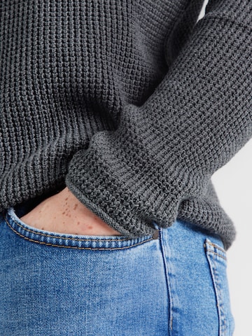 Pepe Jeans Sweater in Grey