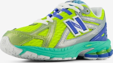 new balance Sneakers '1906' in Groen: voorkant