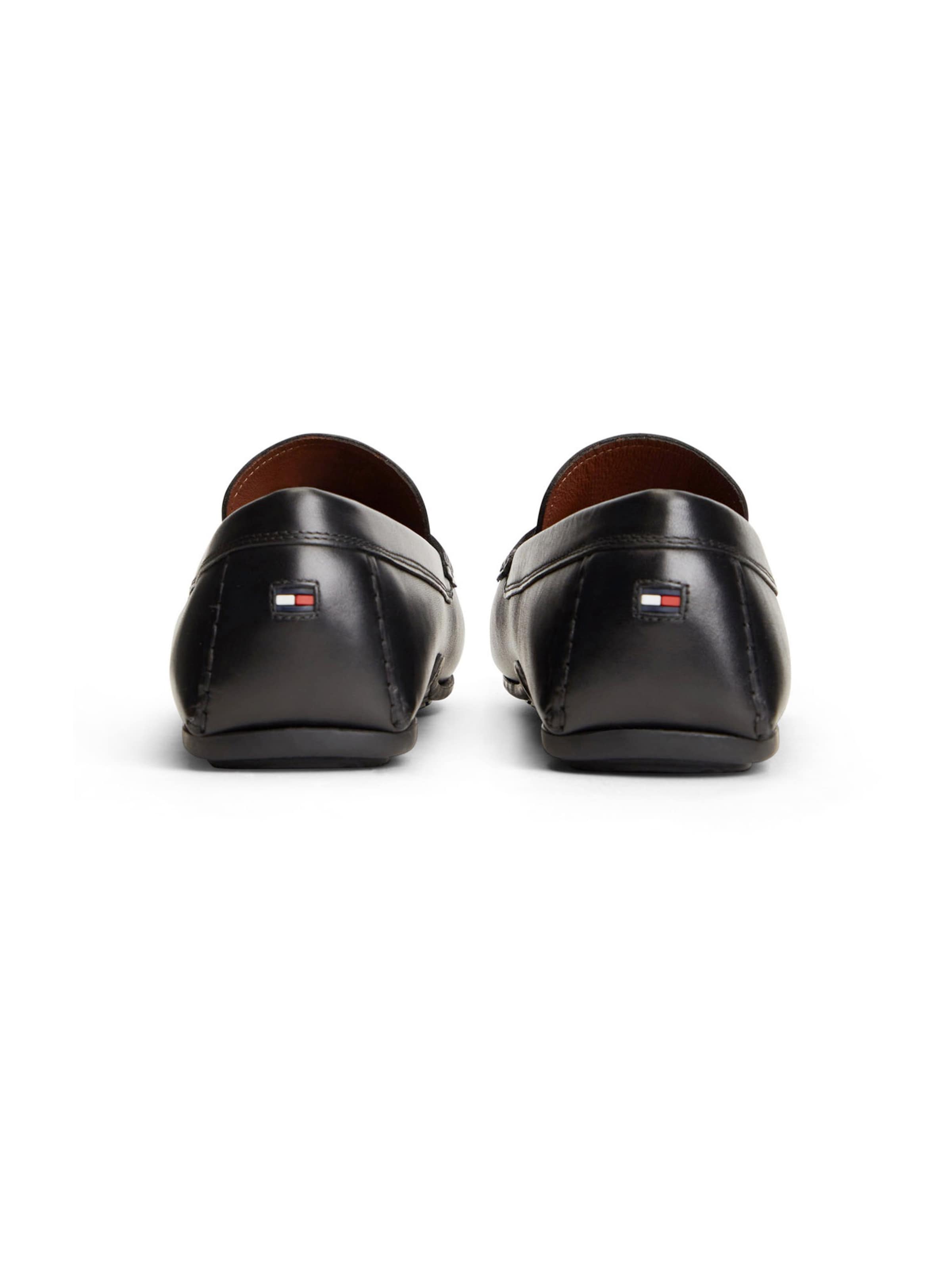 TOMMY HILFIGER Мокасины в Черный