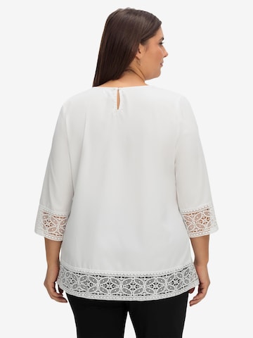 SHEEGO Tunic in White