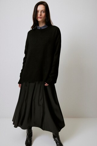 Touche Prive Pullover in Schwarz: Vorderseite
