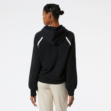 new balance Sweatshirt in Black