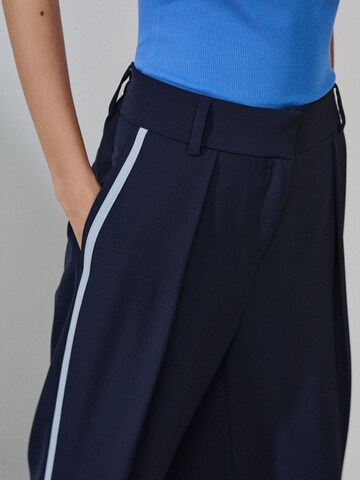 Next Wide leg Bandplooibroek in Blauw