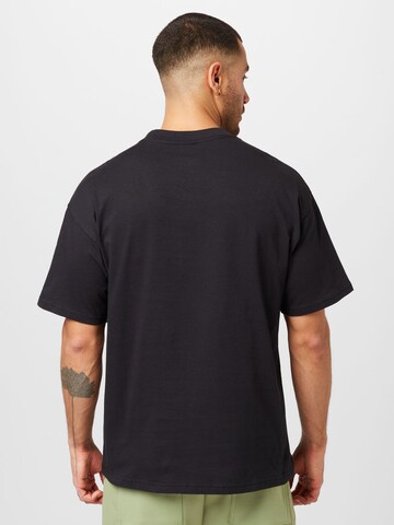 Nike Sportswear T-Shirt in Schwarz