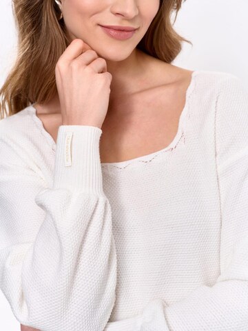 Blue Shadow Sweater in Beige: front