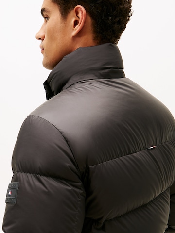 Veste d’hiver TOMMY HILFIGER en noir