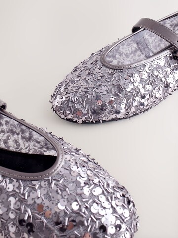 Next Балетки с ремешком 'Forever Comfort' в Серый