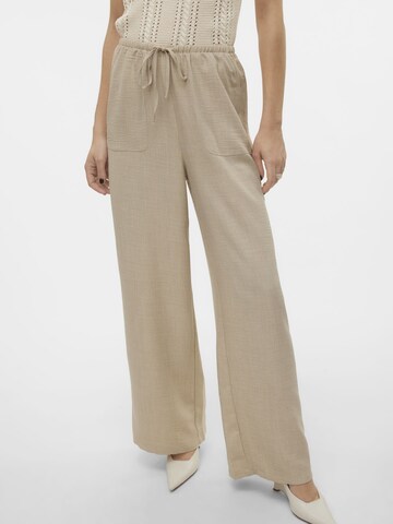 Wide leg Pantaloni 'Melaney' di VERO MODA in beige