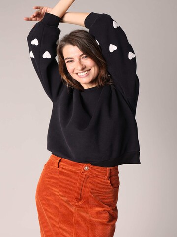 Sweat-shirt 'SARINA' Deeluxe en noir : devant