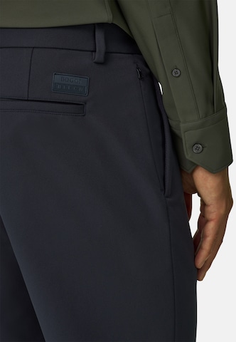 Coupe slim Pantalon chino Boggi Milano en bleu