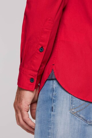 CAMP DAVID Slim fit Button Up Shirt in Red