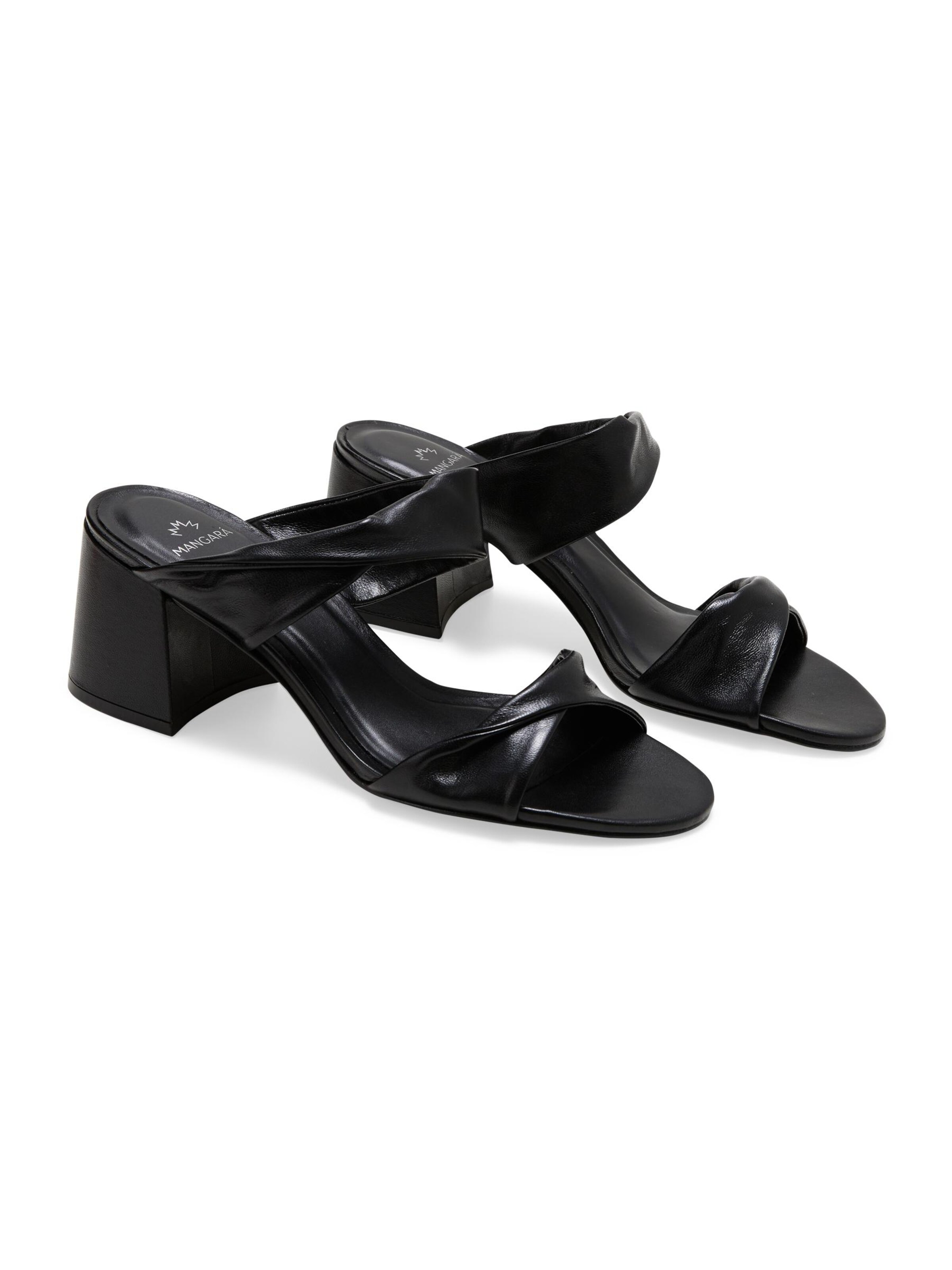 Mangara Atelier Muiltjes 'Sandales Mangara Xaxim en cuir noir' in Zwart