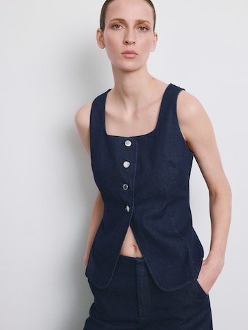 MANGO Bluzka 'AVERY' w kolorze niebieski: przód