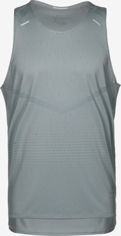 T-Shirt fonctionnel 'Rise 365' NIKE en gris : devant