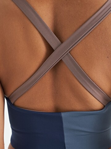 Tommy Life - Top desportivo em roxo
