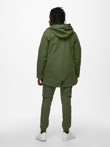 Only & Sons Átmeneti parka 'Alex' - zöld