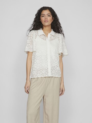 VILA Blouse in White: front