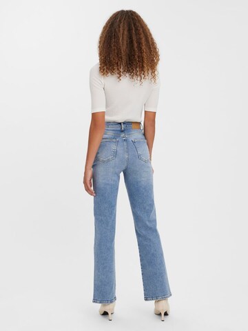 VERO MODA Bootcut Jeans 'Rebecca' in Blauw