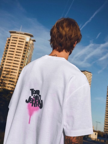 Bershka Majica 'TOM&JERRY' | bela barva