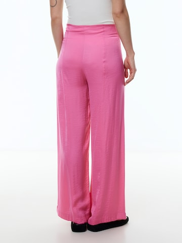 Wide leg Pantaloni 'Jemma' di EDITED in rosa