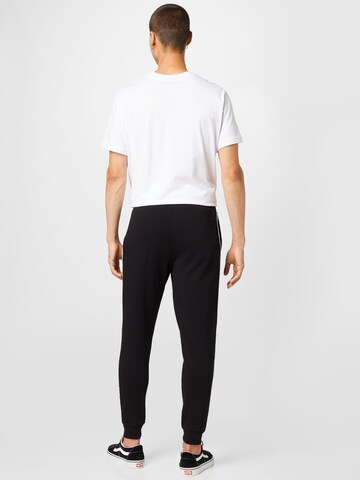 Lyle & Scott Tapered Pants in Black