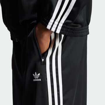 ADIDAS ORIGINALS Loosefit Hose in Schwarz