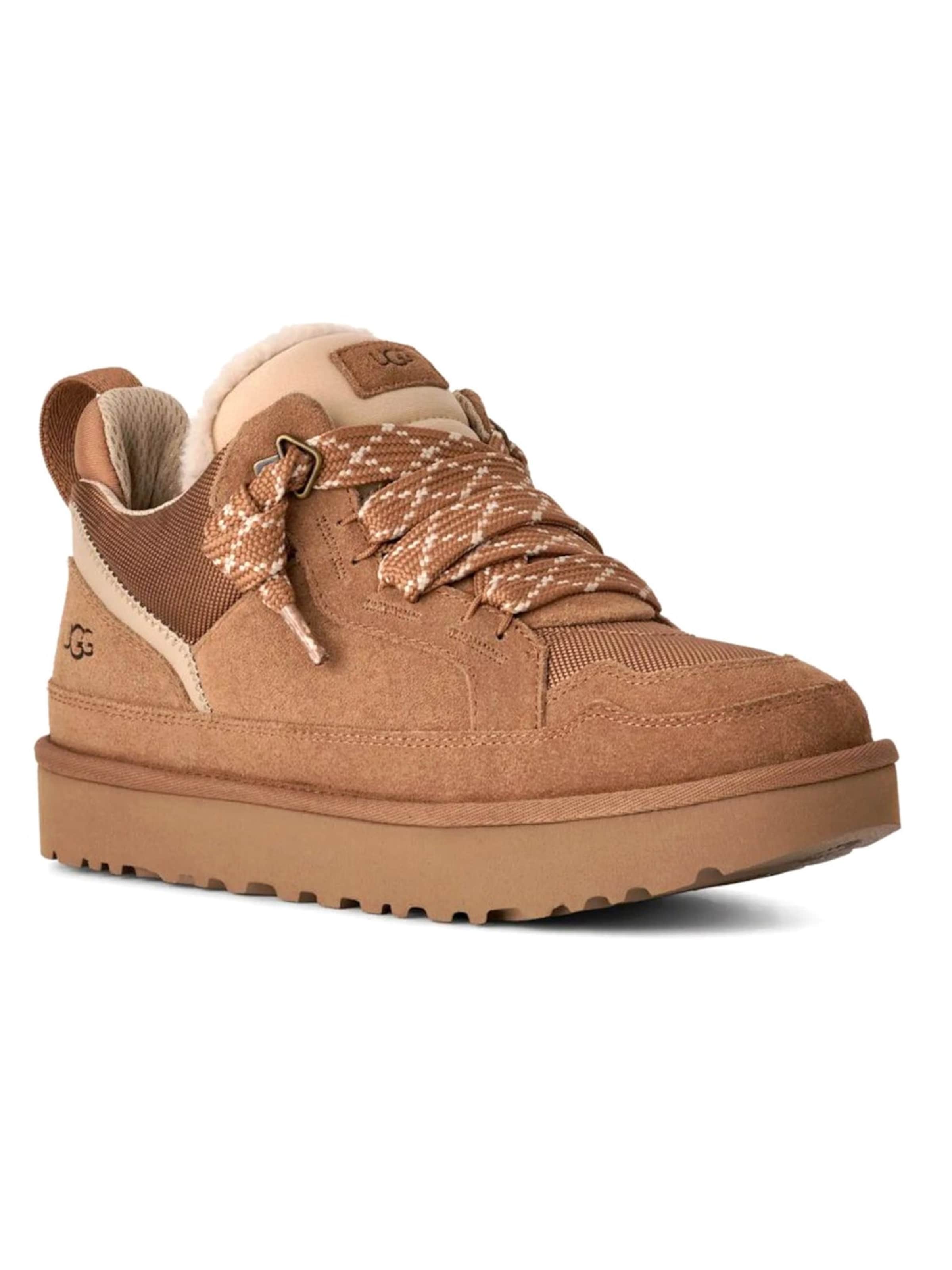 UGG - Botas em castanho