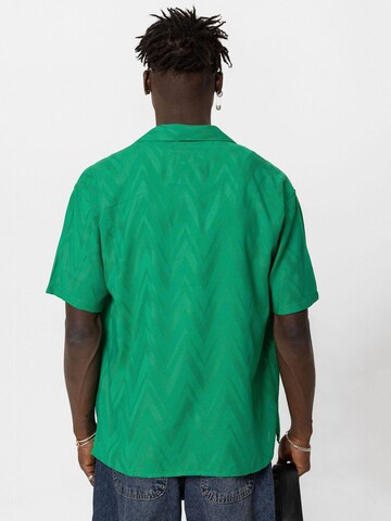 VAMOS CLO Comfort fit Button Up Shirt 'Birmingham' in Green